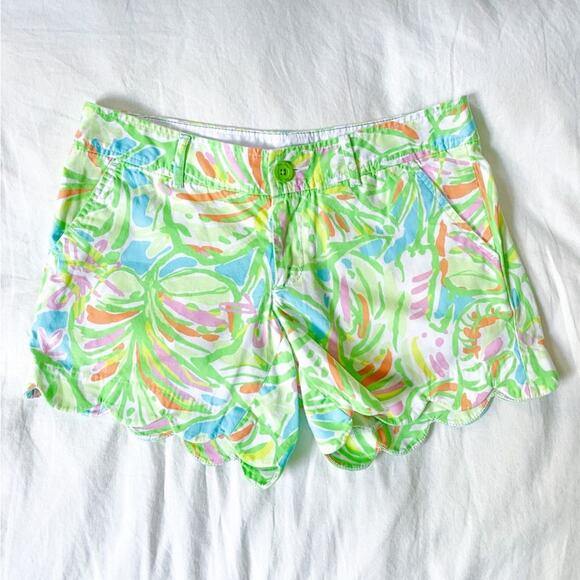 Lilly Pulitzer The Buttercup Scallop Elephant Ears Print Shorts, Size 2 - Picture 1 of 9